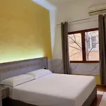 Grand - Free Parking Villa Tirana