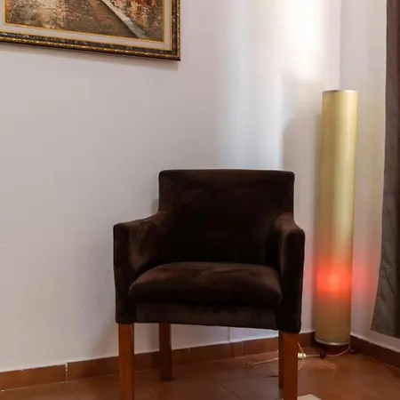 Grand - Free Parking Villa Tirana