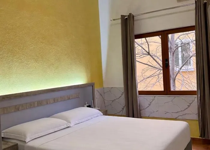 Grand - Free Parking Villa Tirana