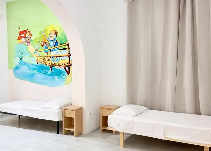 Grand - Free Parking